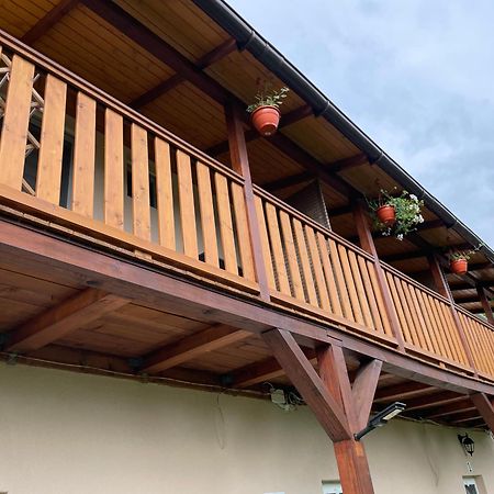 Casa Milla Hotel Sovata Buitenkant foto