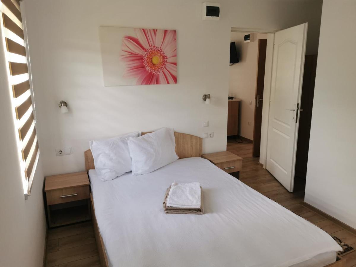 Casa Milla Hotel Sovata Buitenkant foto